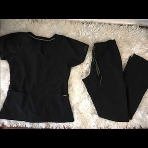 Medcouture Air Scrubs